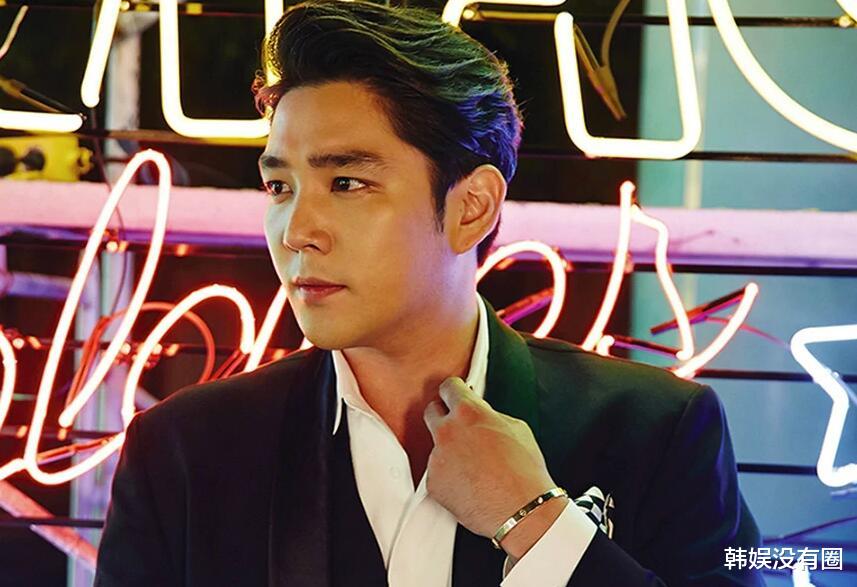 金永云|曾因酒驾、打人争议遭抵制，退出SuperJunior的强仁认证粉丝礼物