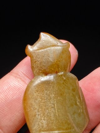 和田玉籽料|汉 和田玉籽料 沁色 玉人 把件 挂件