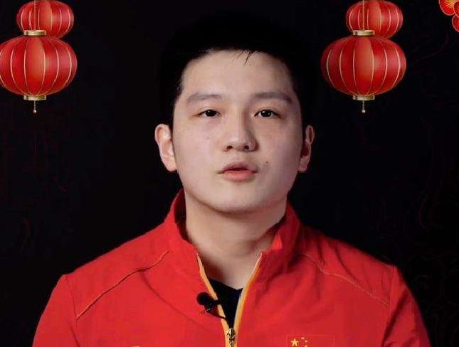 刘国梁|国乒8大主力罕见同框，刘国梁行拜年大礼，球队未来核心得以确认