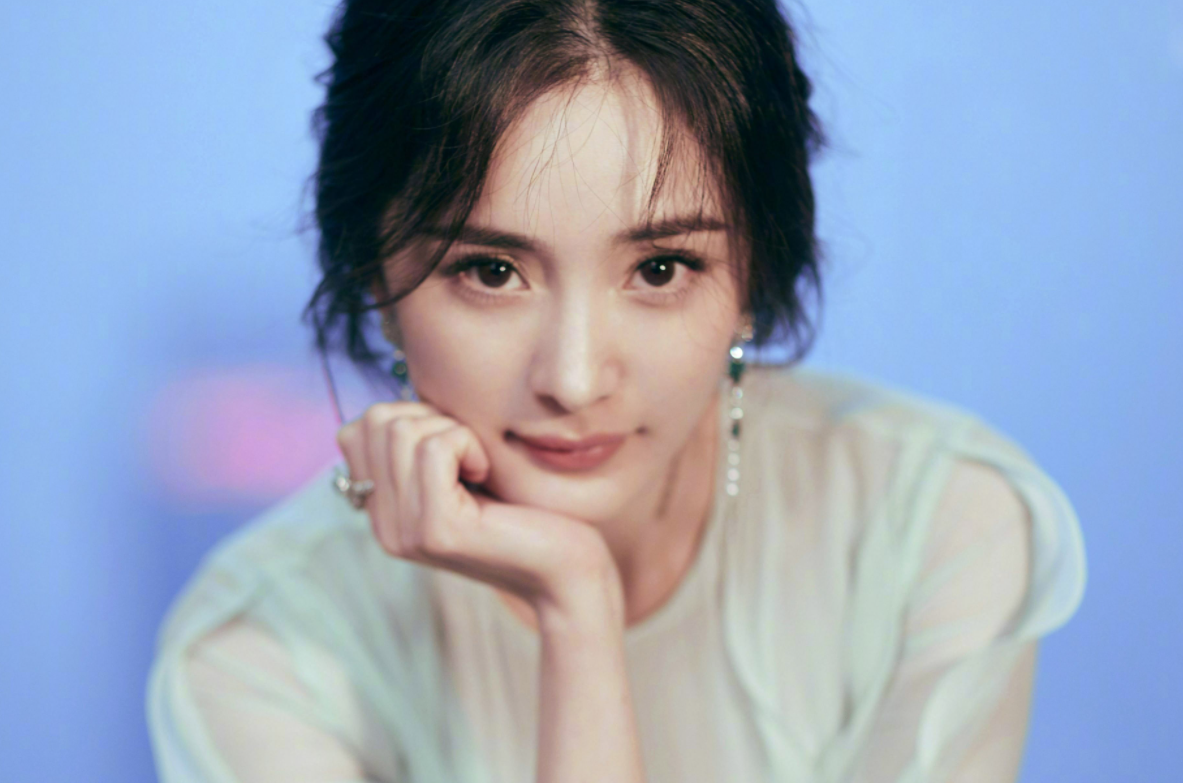 杨幂|杨幂被央视点名！这次大幂幂真的火了，下阶段热点又到她身上了