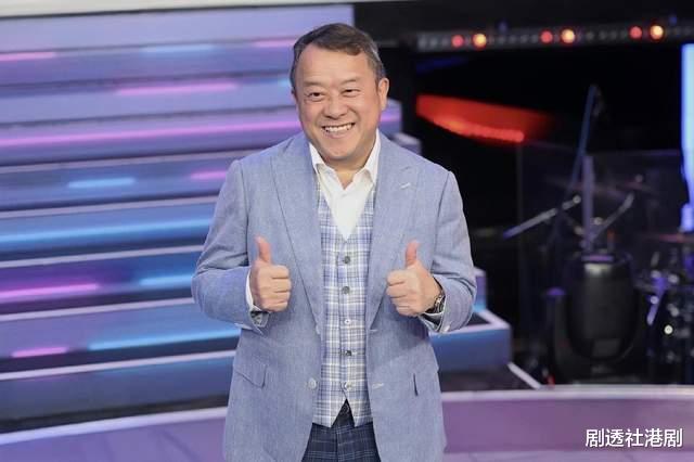 曾志伟|遭质疑揩油！曾志伟热吻靓模视频流出，女方身材丰满身高1.8米