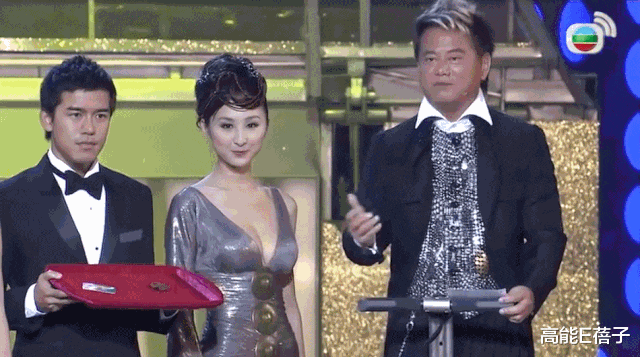 香港小姐|姐妹插刀,大佬扶植,资本强捧…落选港姐的上位之路