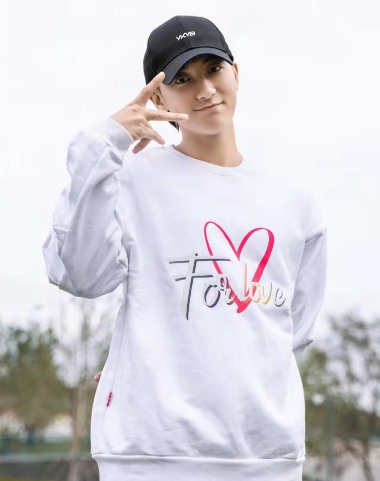 黄子韬|“暴躁富豪”黄子韬：两百亿身家不输王思聪，为何独宠徐艺洋一人