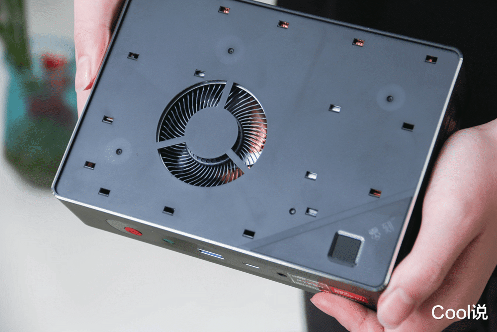 日产GT-R|零刻GTR6迷你主机评测: NUC界天花板?112万跑分,台式机见了也颤抖