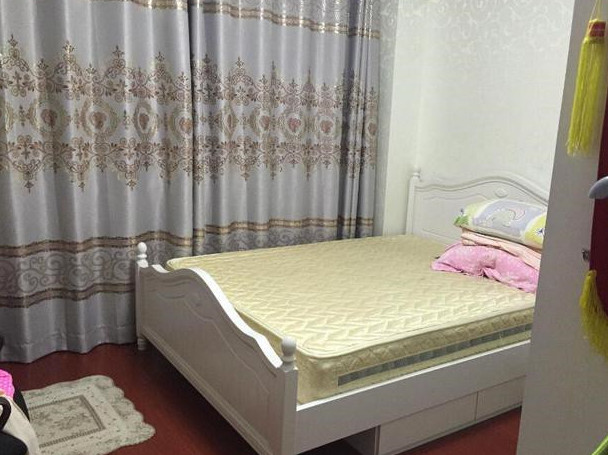 土豪亲戚花800万买的新房,85平装修成这样,真是让人哭笑不得!