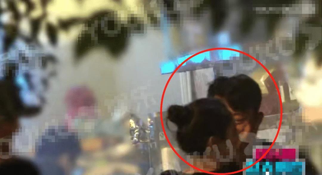 董璇|高调离婚!已经怀了二胎,是新欢的?!