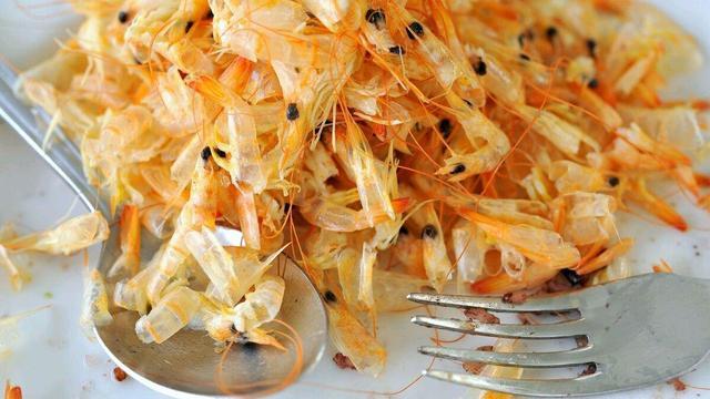 摩尔庄园|冬天鲫鱼最爱吃的鱼饵不在渔具店，而是菜市场，用它就能做出来