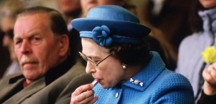 英国新首相苏纳克娶“印度盖茨”之女,一个比女王还有钱的妻子