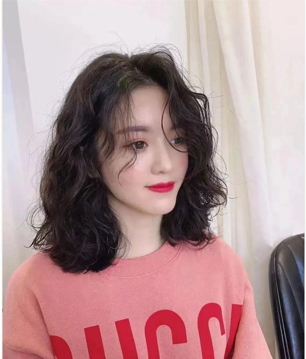 穿衣搭配 今春最火女发来了，一共有4种，总有适合你的