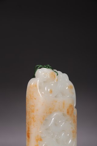 |旧藏-和田玉龙纹兽钮挂牌