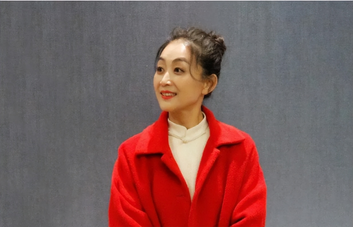 柳岩|演员陈瑾:一辈子吃穿不愁,57岁依旧未婚未育,她在追求什么?