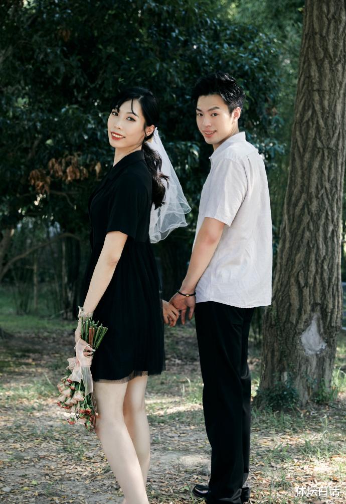 运动员|恭喜！又一对中国冠军夫妇诞生，身高合计超4米，太有夫妻相