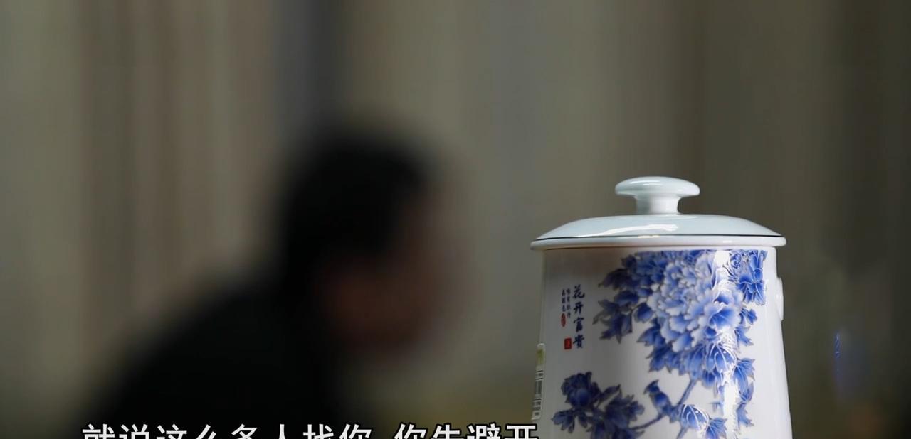 18年杭州穷小伙170万卖房,却从此厄运不断,几个月后捡垃圾为生