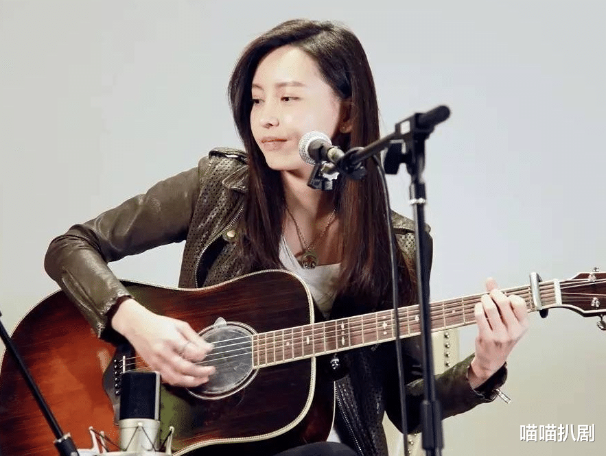 于文文|于文文的音乐有变化也有探索,但她一直传递给听众的都是正能量