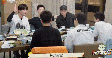 张远|过气男星集体营业:今天,谁都挡不住他们翻红