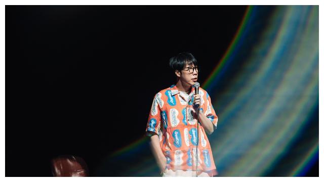 我爱我家|脱口秀演员童漠男：从小喜欢《我爱我家》，很多创作受梁左影响
