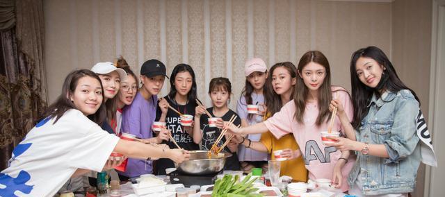 火箭少女101|火箭少女101出道4周年，成员境遇大不同，有人越来越好有人被雪藏