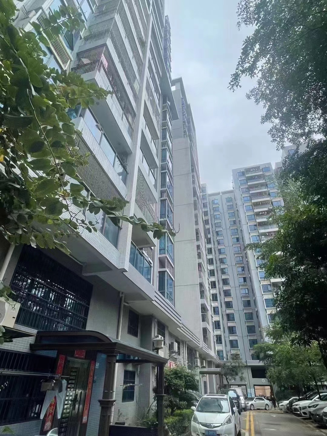 |花59个W在光明塘尾拿下三栋统建楼精装三房。值不？