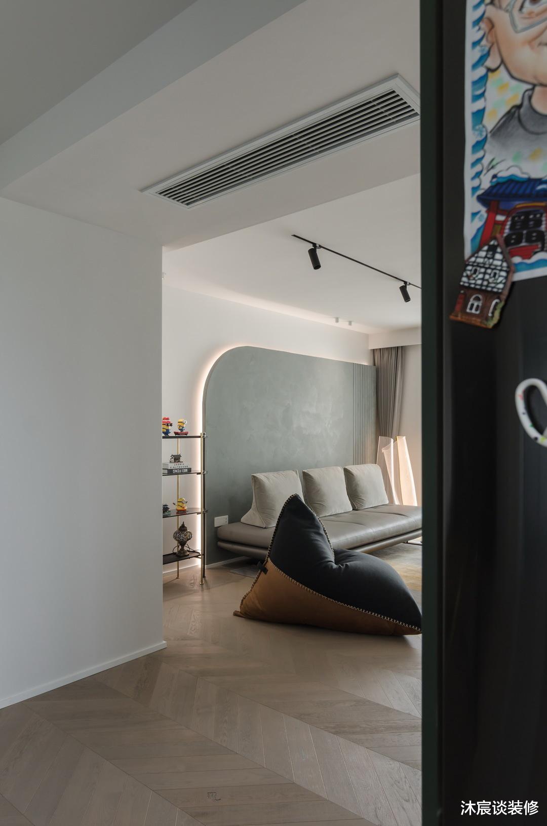 看完这对夫妻的家,我被彻底治愈了,全屋化繁为简,没有一丝俗气