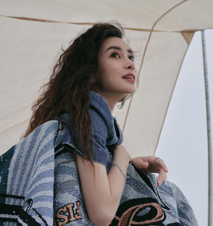 黑涩会美眉|8.1图:杨超越 杨幂 范丞丞 虞书欣 李宇春 吴磊 孟子义 蔡徐坤 迪丽热巴