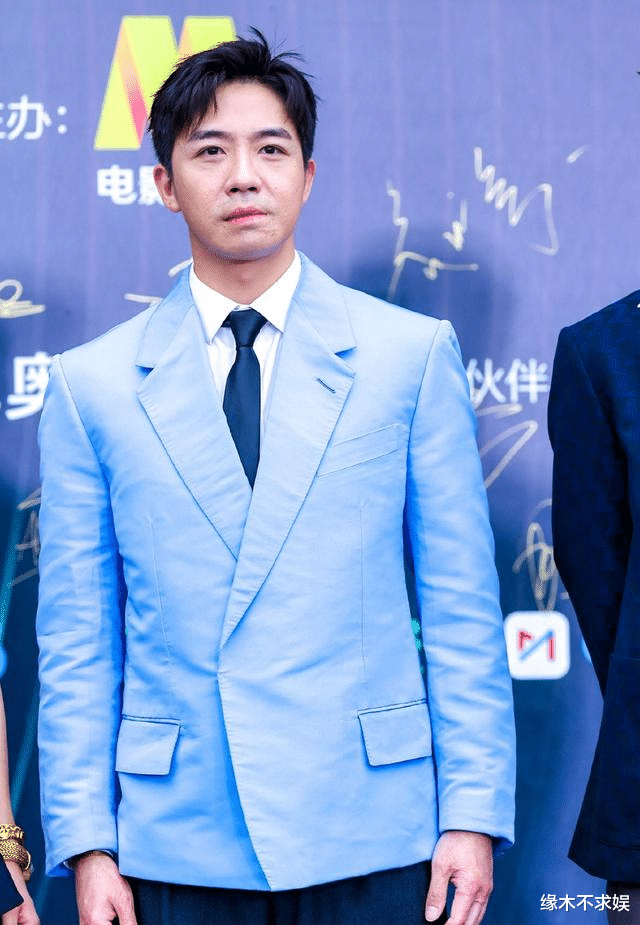 李易峰|微博之夜男星怼脸生图,李易峰朱一龙帅气,俞灏明细看让人心疼