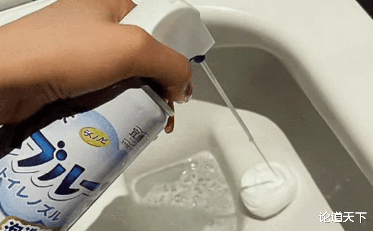 为啥国外很多马桶圈有缺口,而国内的是完整的?知情人说出答案