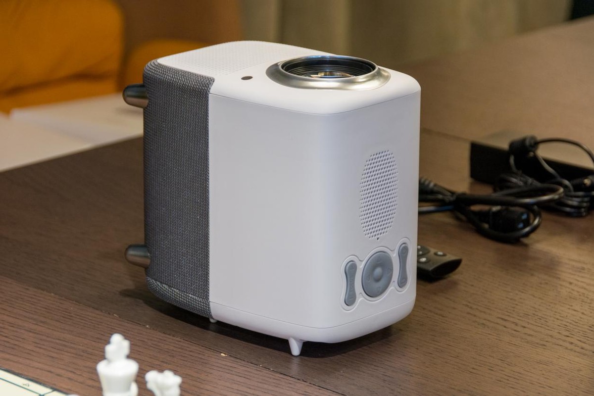 工業機器人|干掉電視？千元級泰捷WEBOX T1S投影儀 會有怎樣的體驗 帶你去看看