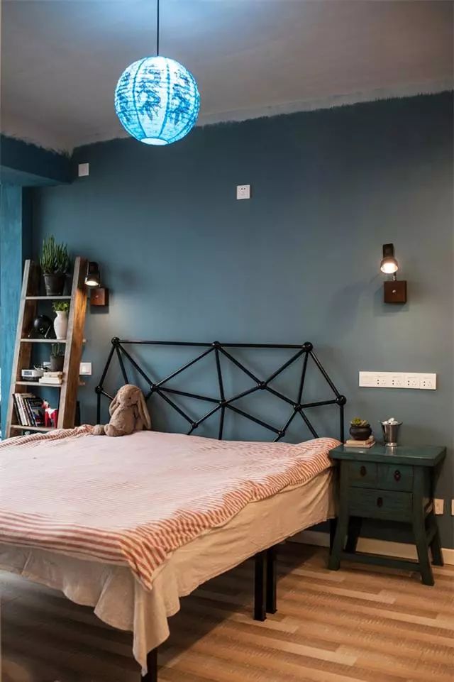 晒新婚房阳台改榻榻米,效果惊艳老公,夸我能干呢!