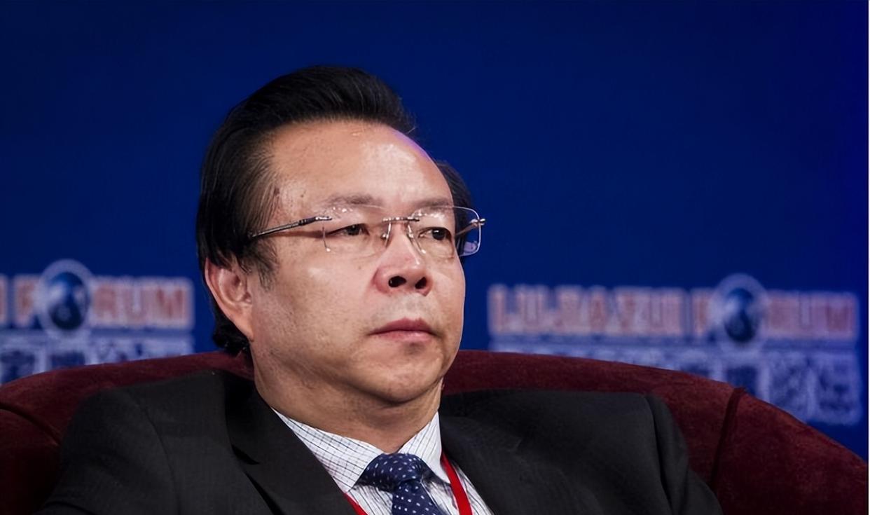 赖小民:家藏3吨现金情妇100多个,被抓后称守着钱不敢花