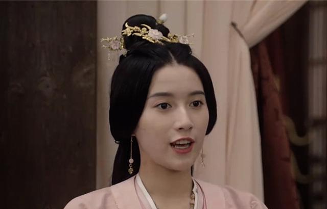 胡嘉欣|《星汉灿烂》借着吴磊的东风，胡嘉欣终于火了，只是晚了5年