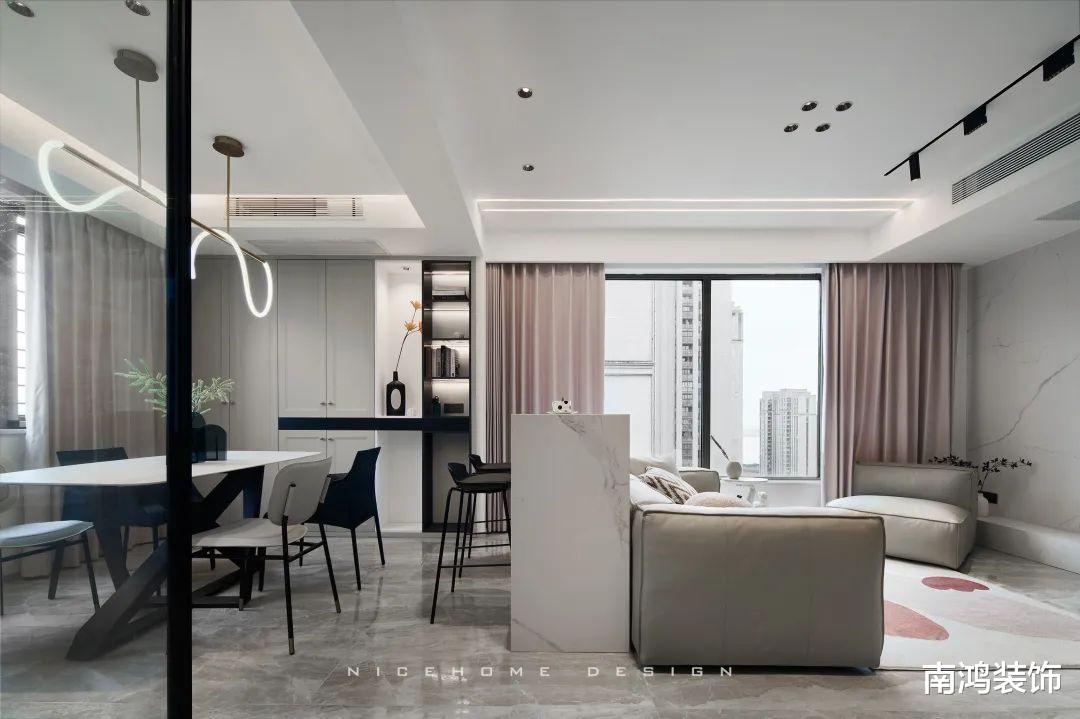 完美还原效果图的气质小户型,半开放式厨房稳稳拿捏空间!