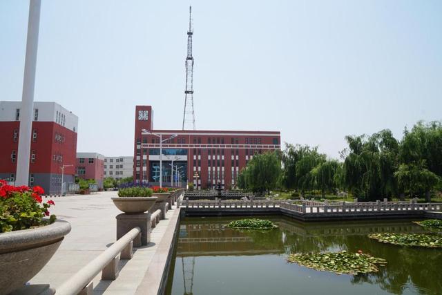 职业教育|新闻周刊丨条条大路通罗马，换道闯关亦青“春”！从普高转入职校，俩女生逐梦春季高考