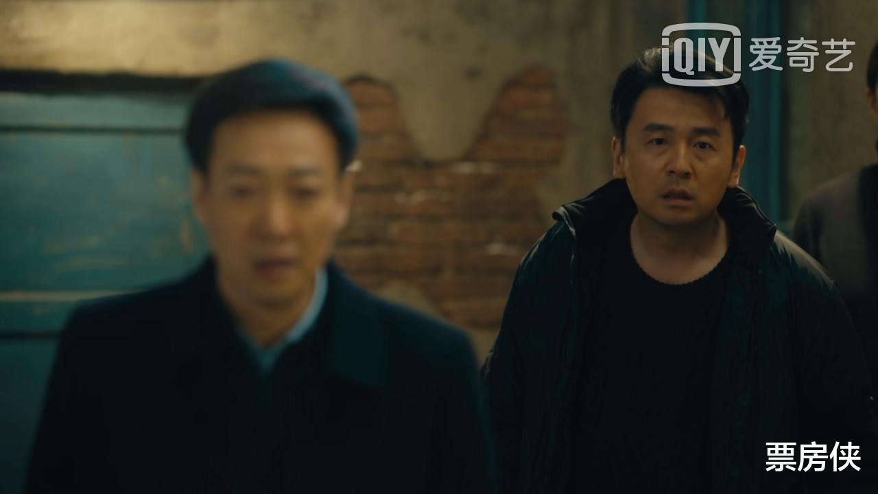 人世间|《人世间》：周母握着周父的手一同去世，全剧最大的泪点终于来了