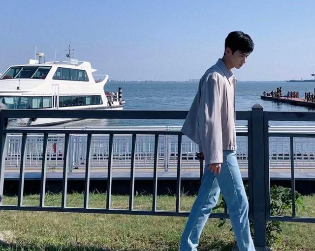 马思纯|马思纯张子枫要合作？丁程鑫要参加跑男？白敬亭靠穿搭吸粉？