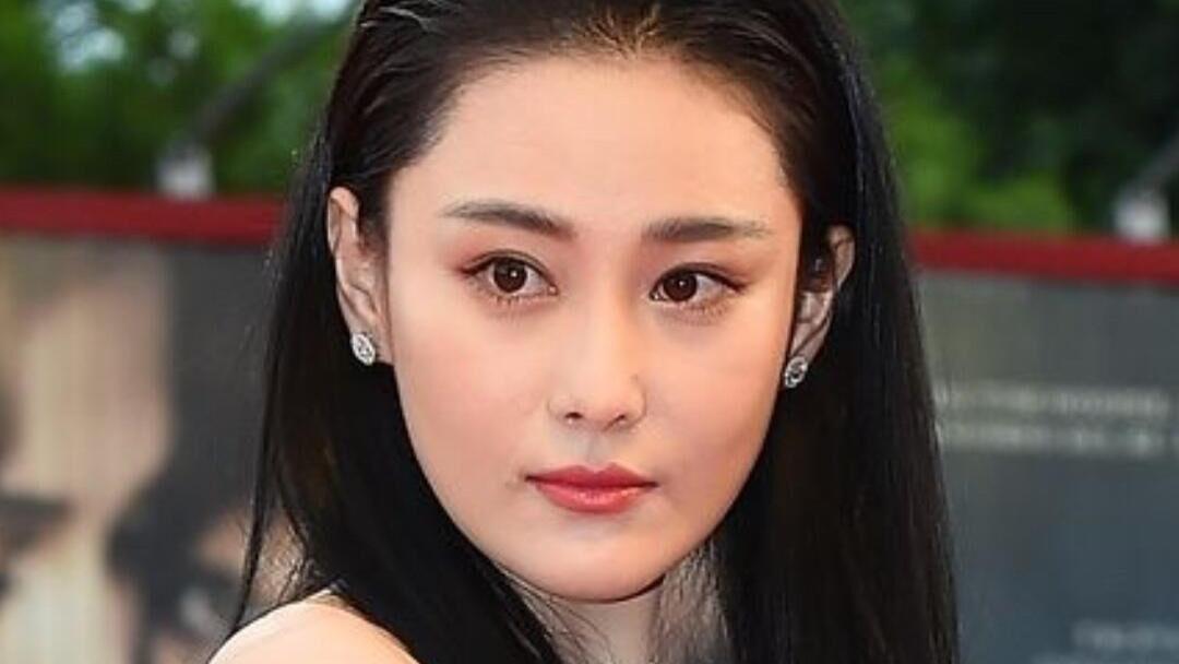 张馨予|张馨予自拍VS他拍，原来有些人生来就是“吃这碗饭”的