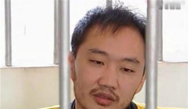 邱小强:为迎娶情人,给妻子下毒两年,看着她慢性中毒死亡