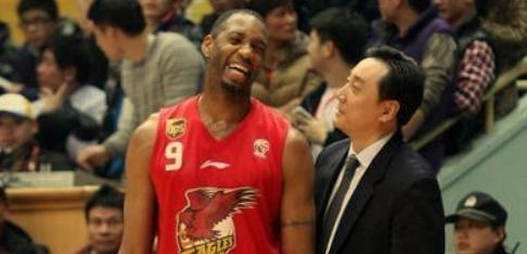 辽宁男篮|辽篮目标呼之欲出！辽媒再爆猛料：周琦回家倒计时，詹皇战袍曝光