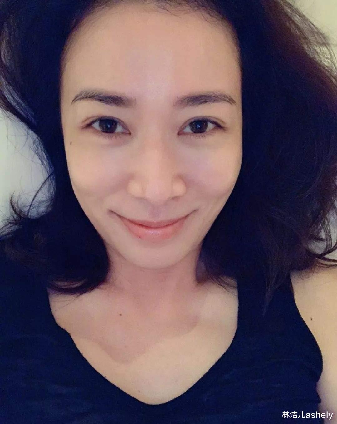 明星 洗脸学问也那么大?女明星各出奇招,佘诗曼用冰水,热巴用温牛奶