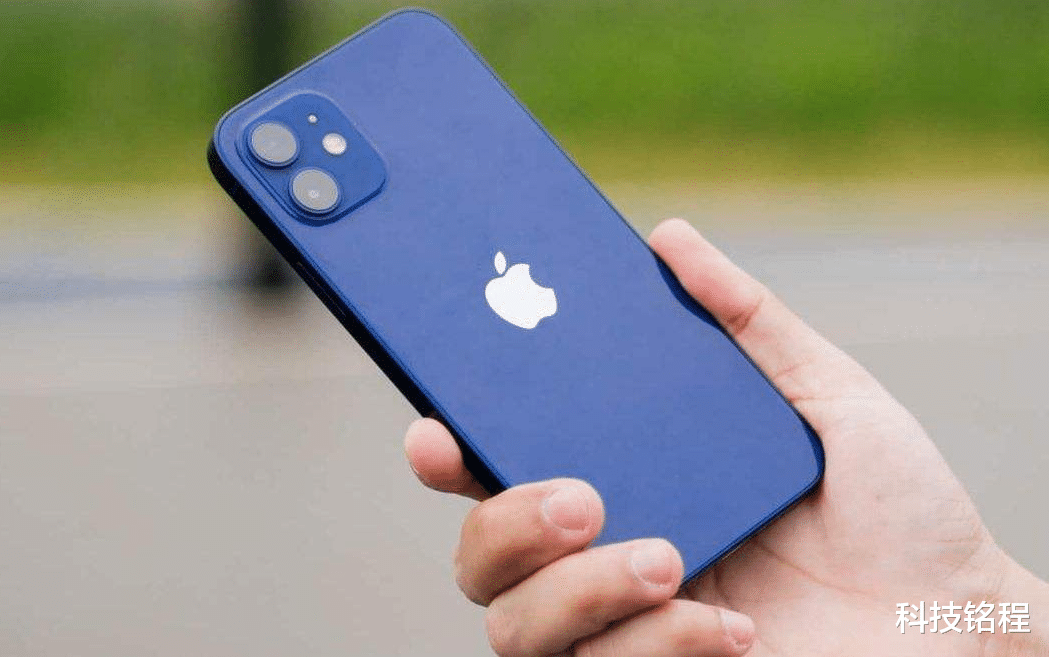 三星|为什么全网劝我买iPhone 13，iPhone 14真的不值吗？