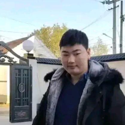 朱之文|大衣哥带儿子去五星级酒店吃饭，朱小伟紧盯桌上菜，网友：丢人