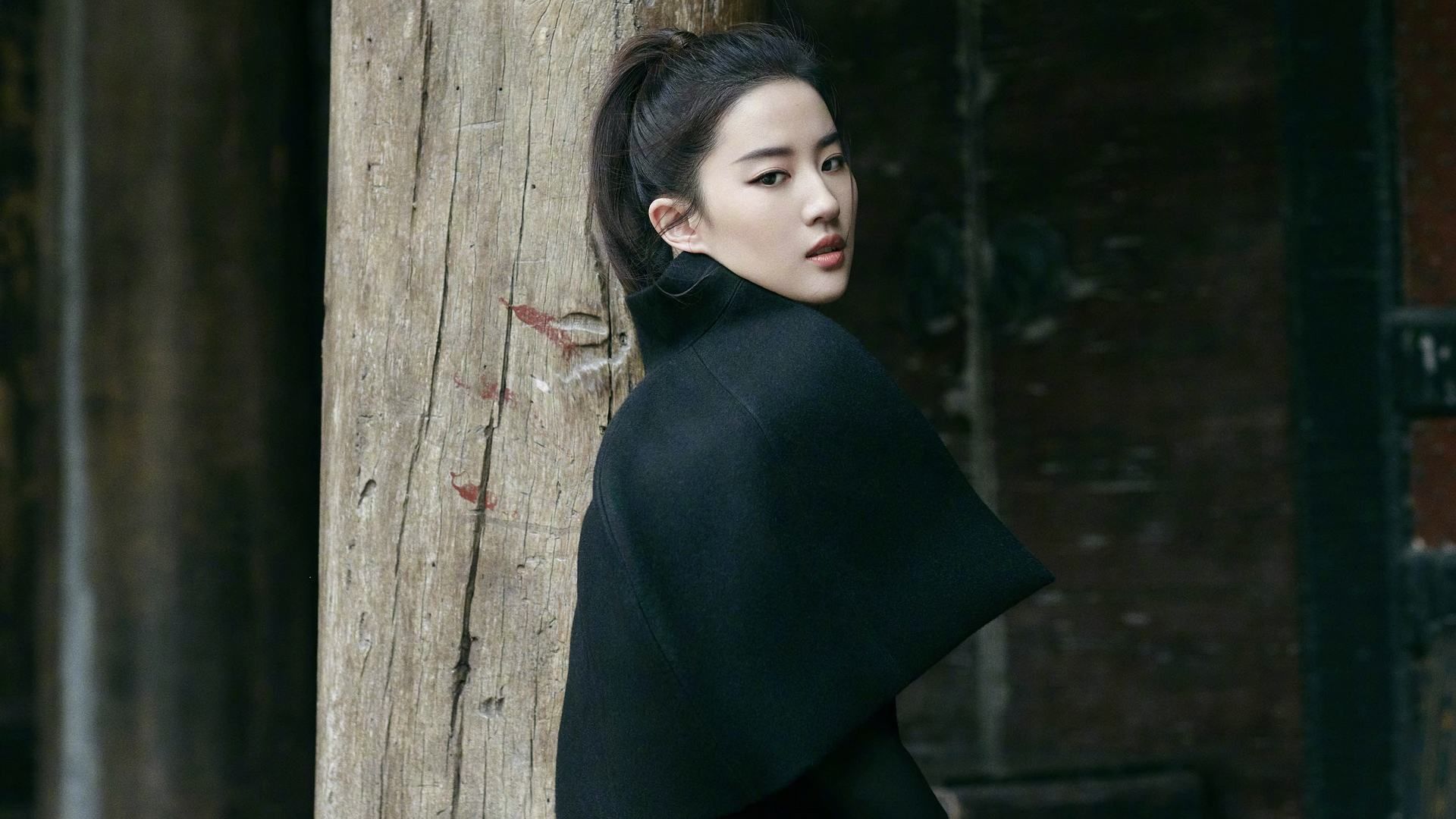 刘亦菲|新谋女郎死鸭子嘴硬?吴磊四字争影帝?刘亦菲主动加徐海乔为好友