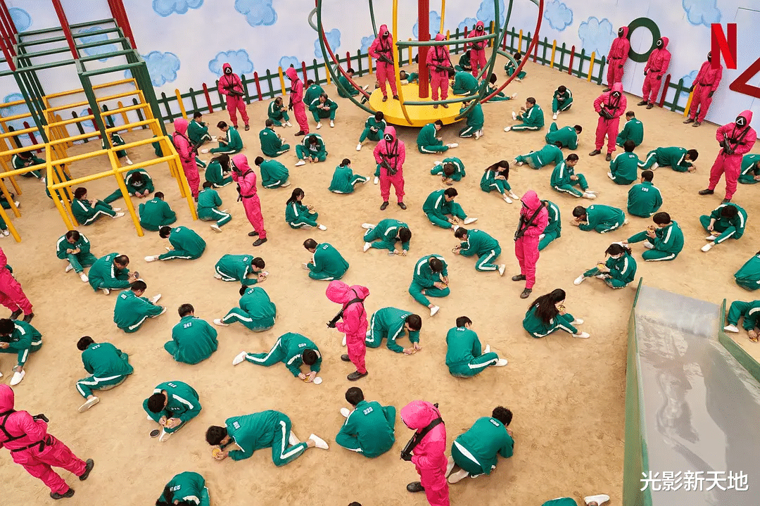 鱿鱼游戏|《鱿鱼游戏》真人秀来了！最高奖金456万，奈飞在下怎样一盘棋？