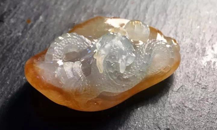 翡翠|2800块淘的大马坎翡翠原石,成品起货后自己都吓了一跳!