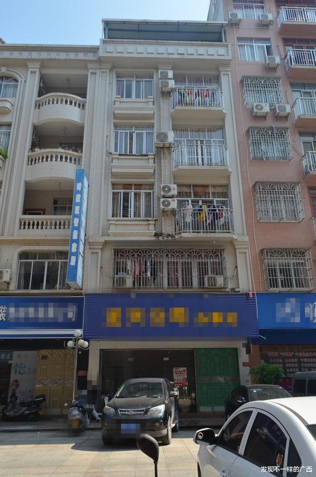 梧州岑溪市中心一栋民房被拍卖,20人竞争,216.9万高价成交
