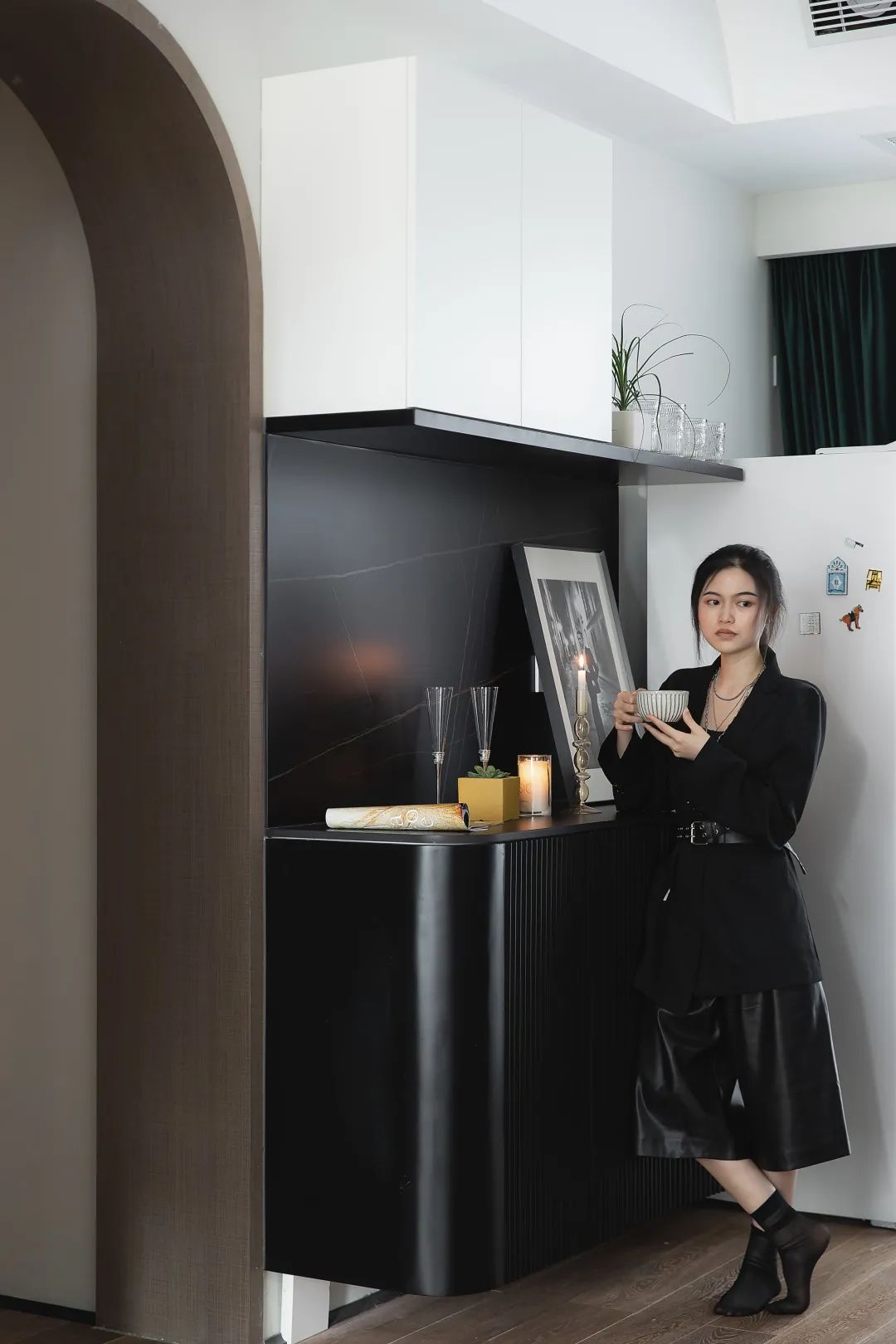 模数整装~国潮新家丨125㎡轻奢三居,大胆撞色+多功能套房