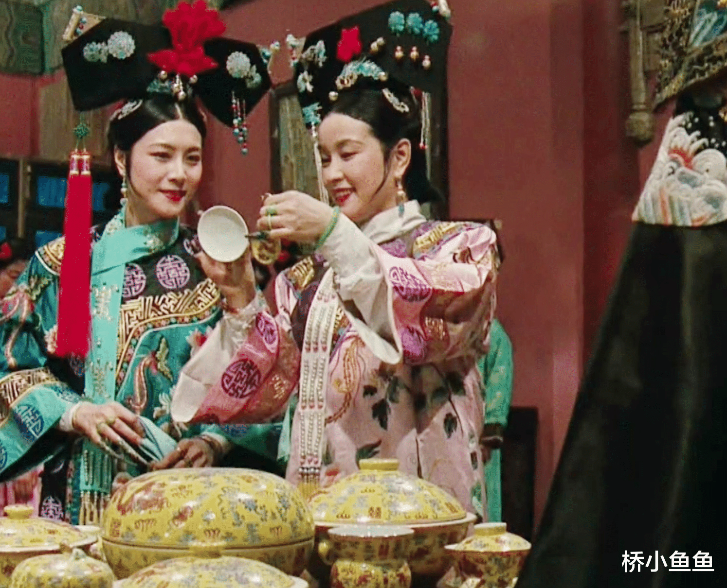 陈烨|颜值高也不一定驾驭得了旗头装，能上清宫美人榜的，我只服这10位