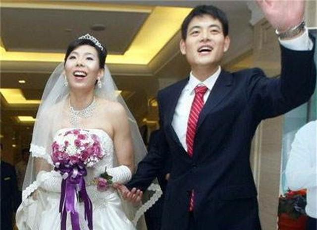 陈楠|39岁女篮前队长陈楠近况：退役后嫁给高官，已有爱情的结晶