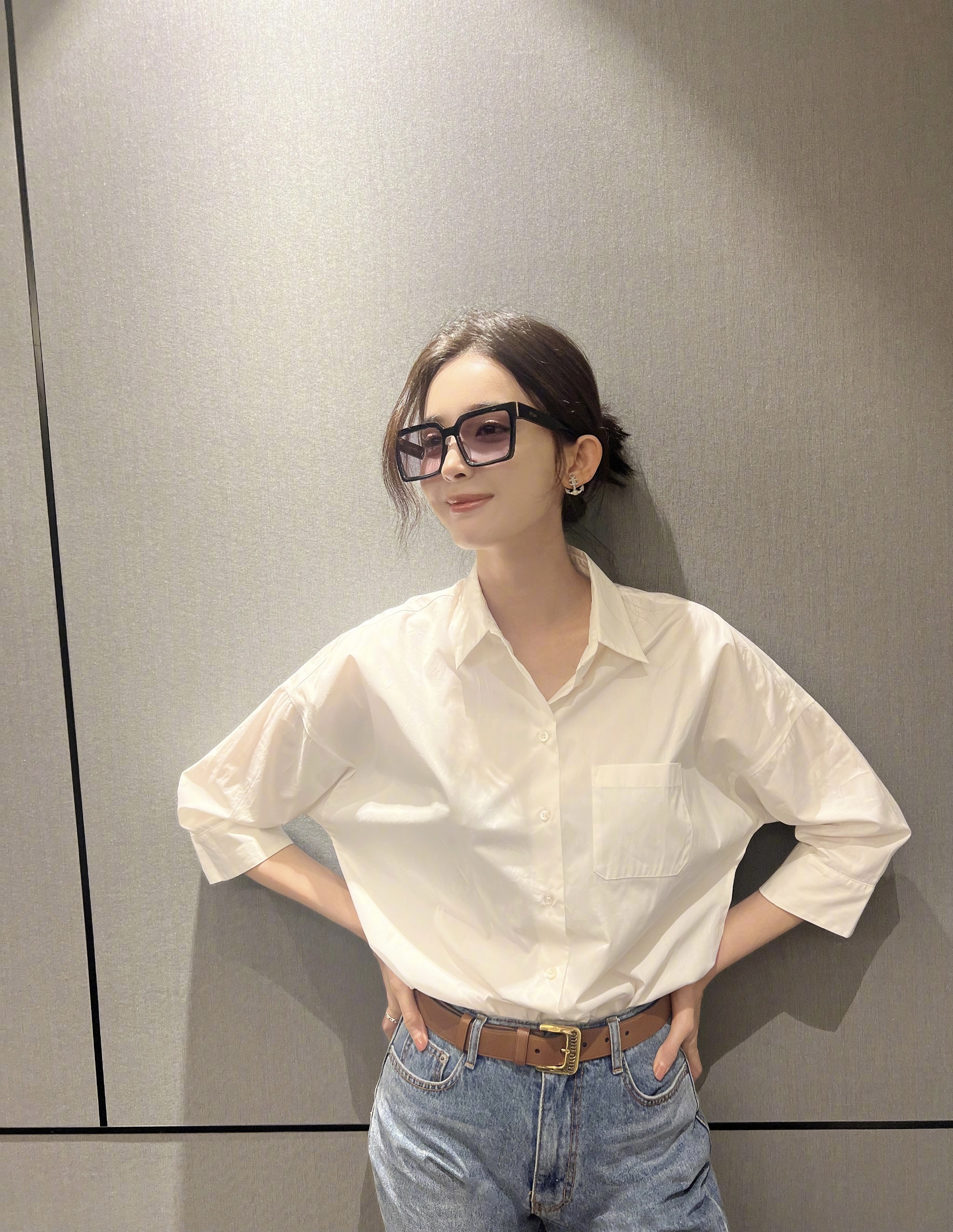 古力娜扎|越周正的大美女越需要认清“少即是多”的时尚法则,娜扎演绎OL风