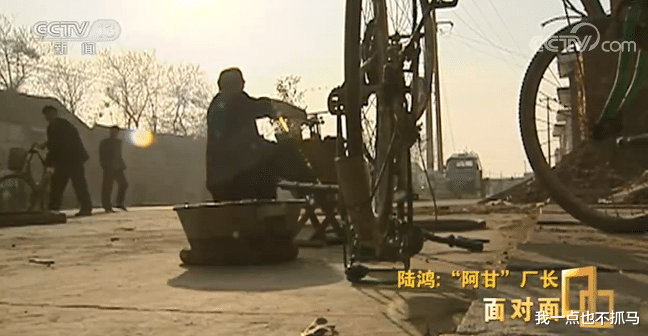 残疾人|“养条狗都比养你有用！”他幼年脑瘫，求职被骂傻子，如今43岁却年入千万