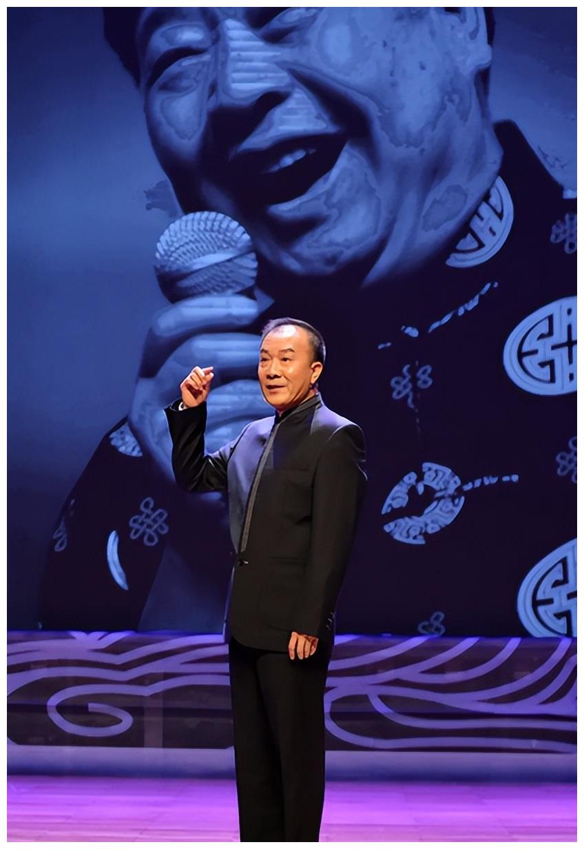 戴志诚与杨蕾离婚18年:他“撬”侯耀文墙角,她至今单身有烦恼